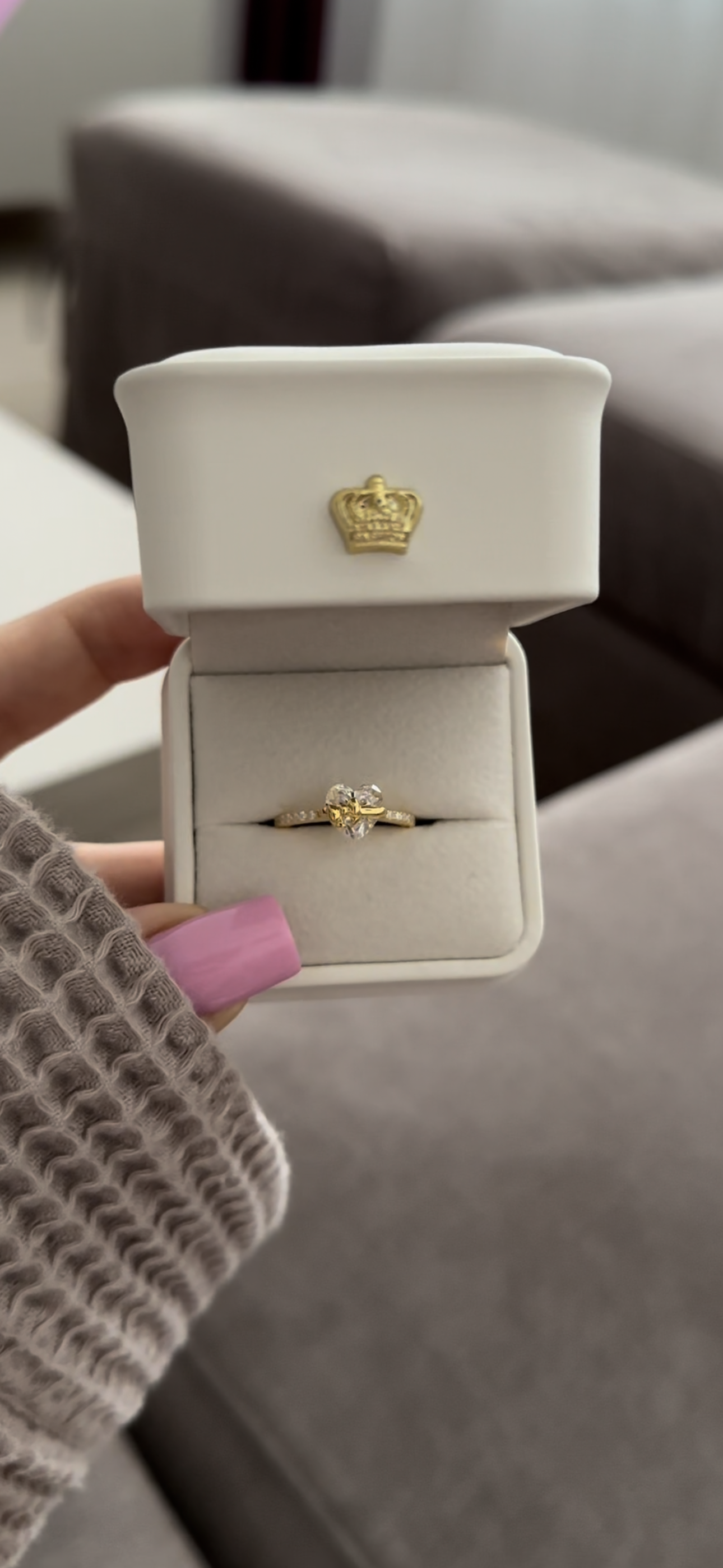 GOLD ‘’HEART BOW” RING