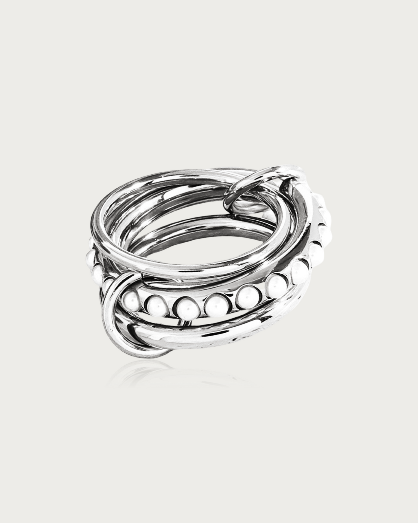 CONNECTION Triple Pearl Ring