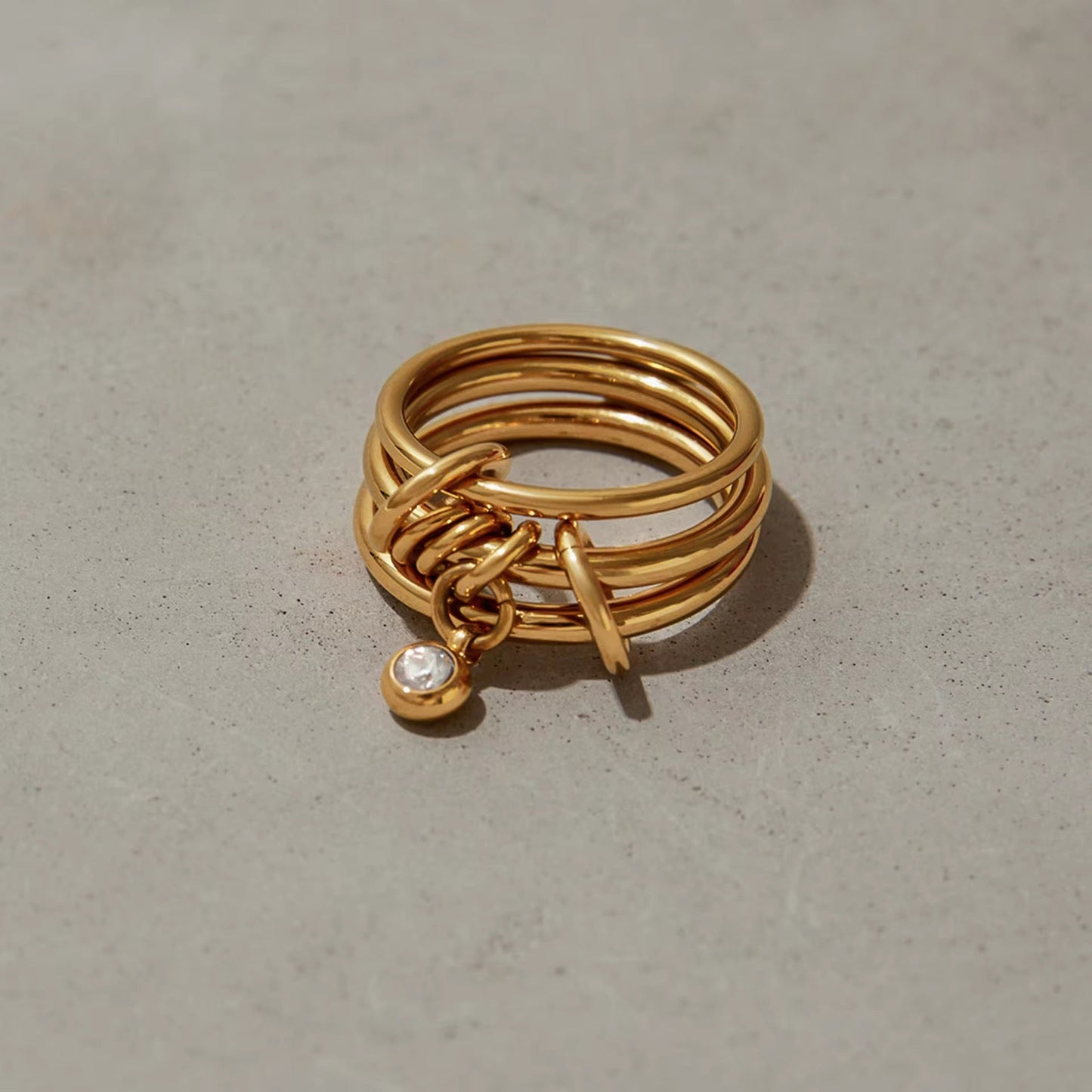 CONNECTION Triple Ring With Charm