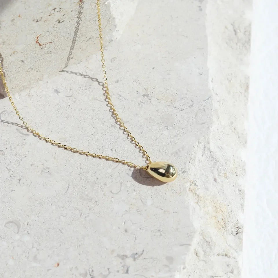 Dainty Droplet Necklace