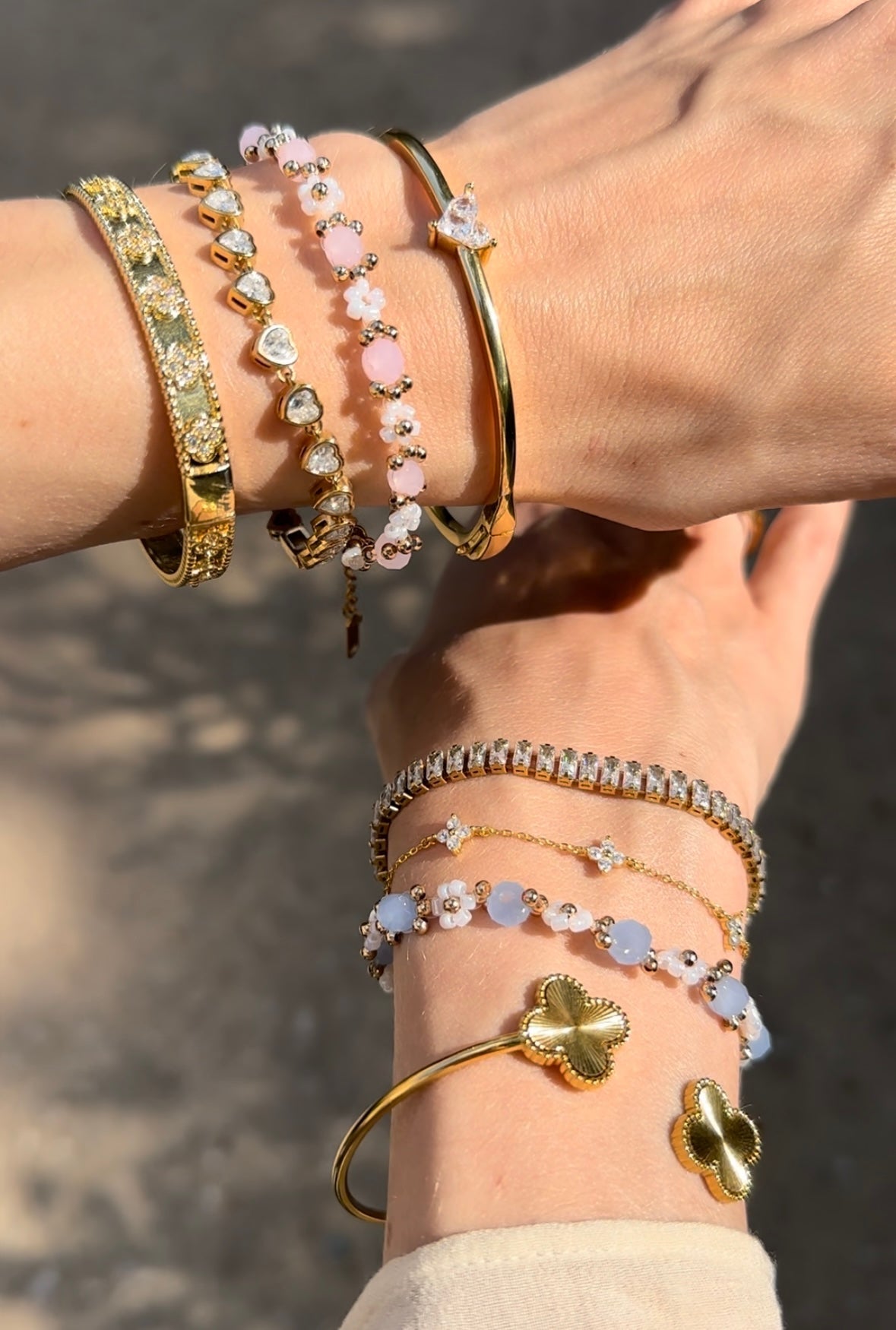 Dainty Flower Bead Bracelet