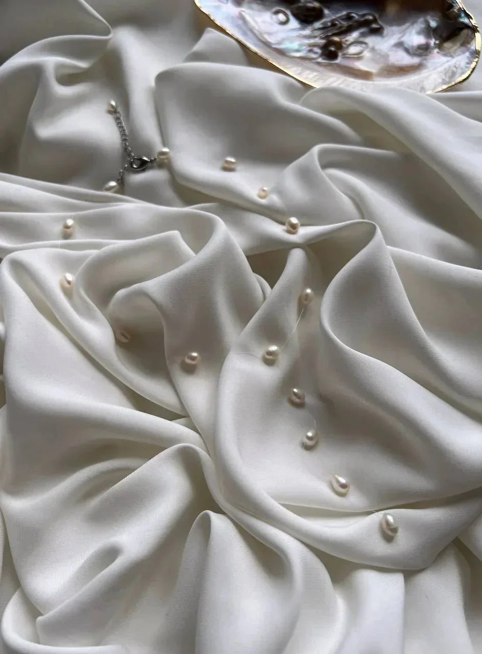 Floating Pearls Y-Shape Necklace