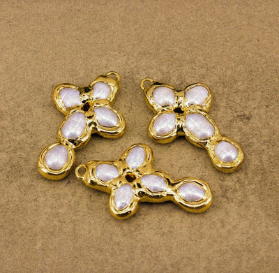 Molten Cross Earrings - Natural Pearl