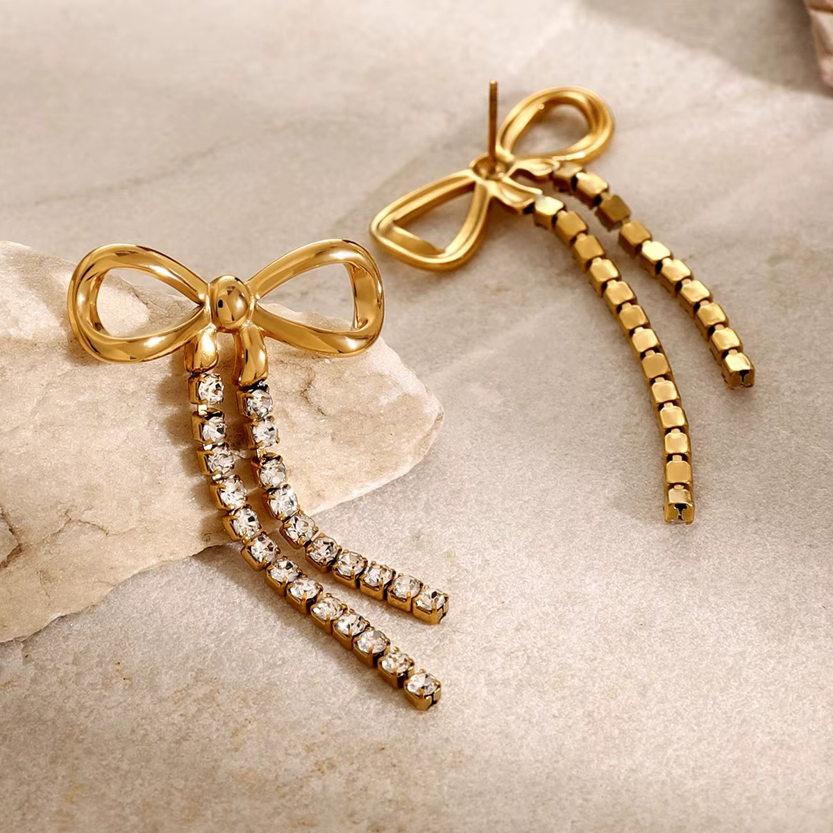 Bow Dazzling Earring