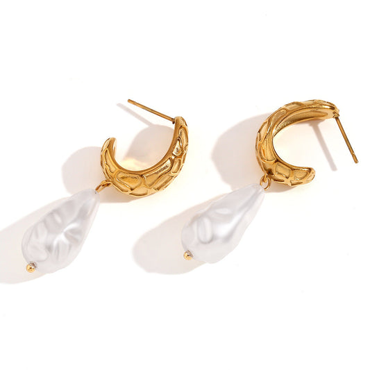 Pearl Drop Earring