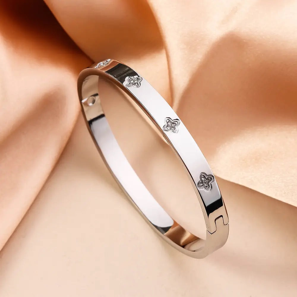 Stars Bangle Bracelet