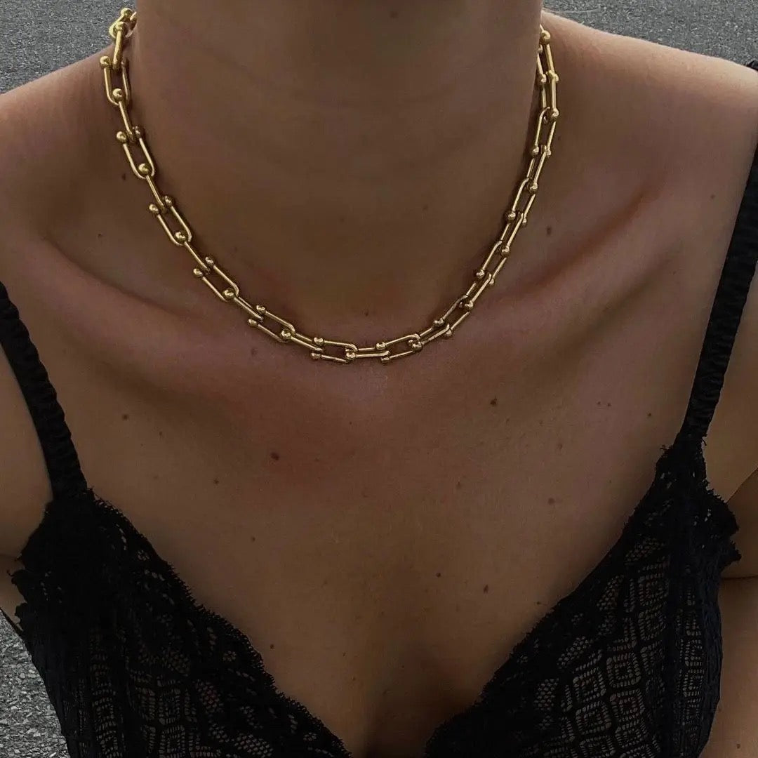 U-Shape Horse Shoe Chain